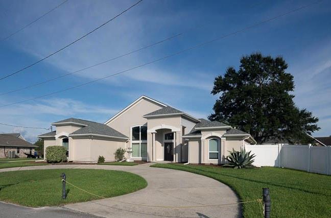 Photo 2 of Single family home for sale at 513 Maryland Dr, Luling, LA 70070 | MLS# 2575973 | Listing updated on 2026-09-09