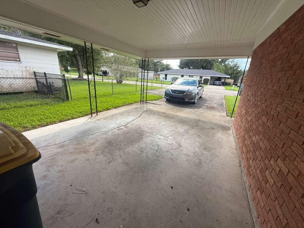 Photo 2 of Single family home for sale at 104 Sycamore St, New Iberia, LA 70560 | MLS# 2576224 | Listing updated on 2026-09-08