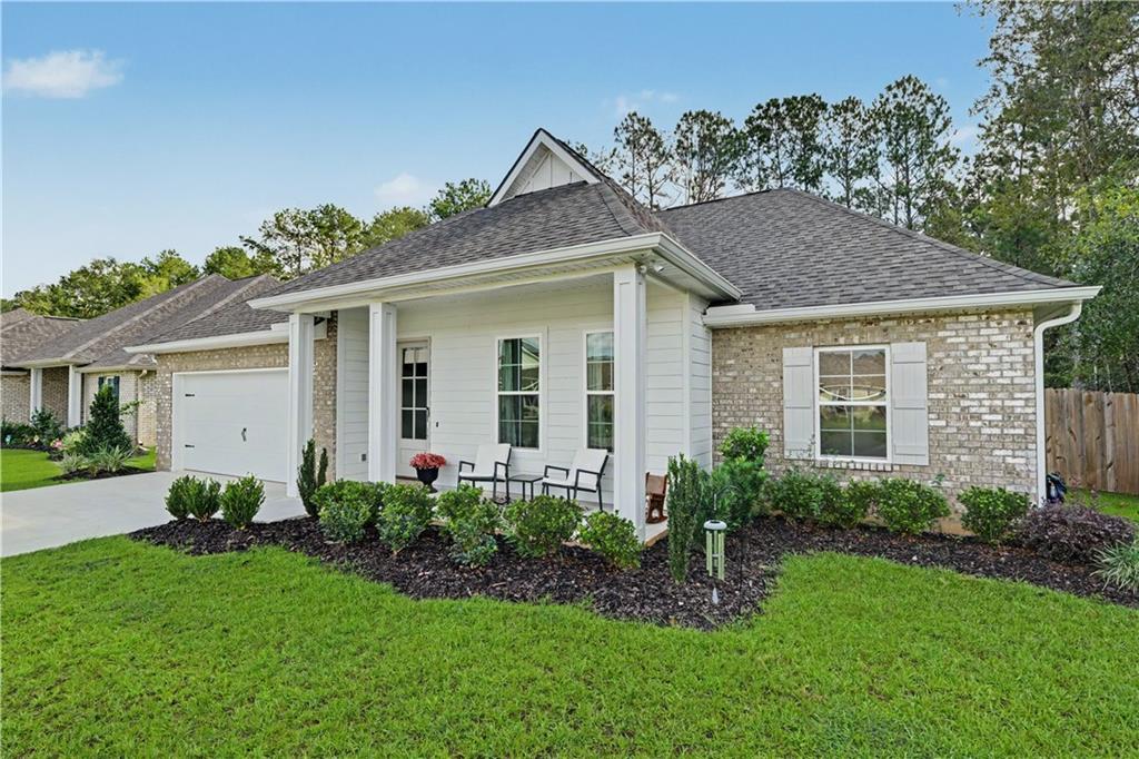 Photo 2 of Single family home for sale at 72656 Robindale Dr, Covington, LA 70435 | MLS# 2576308 | Listing updated on 2026-09-12