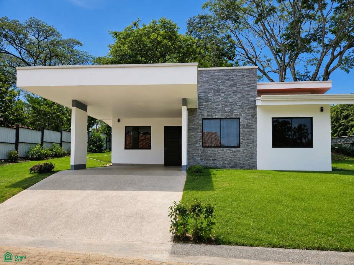 3 bed Single Family Homes For Sale in Puntarenas, Puntarenas