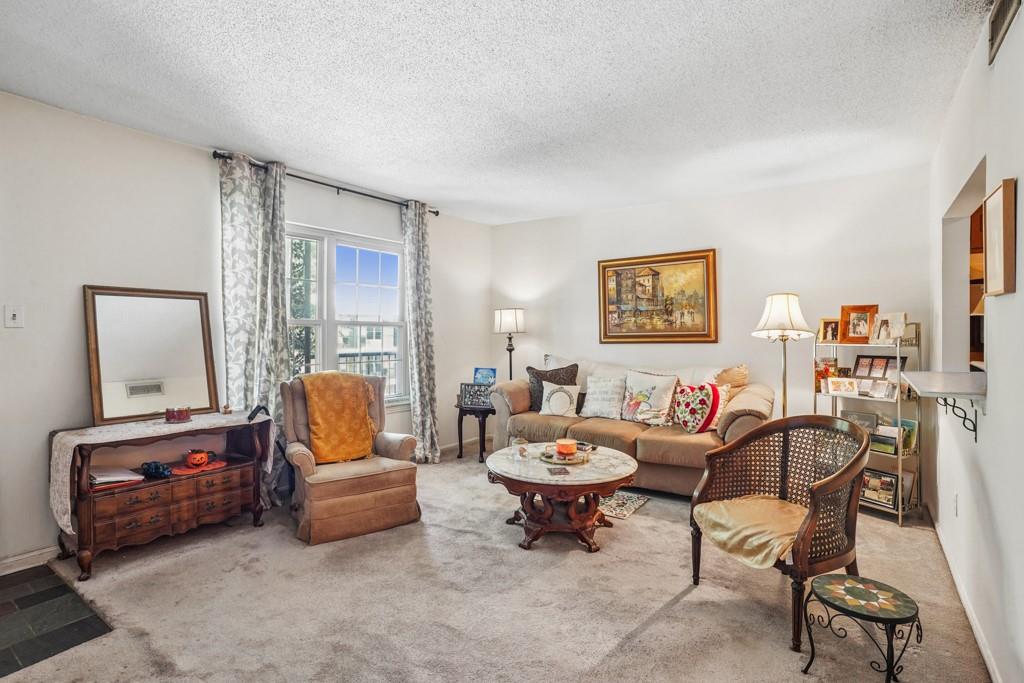 Photo 2 of Condo for sale at 2712 Whitney Pl #627, Metairie, LA 70002 | MLS# 2575716 | Listing updated on 2026-09-10