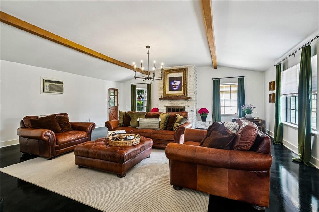Photo 2 of Single family home for sale at 309 Highway Dr, Jefferson, LA 70121 | MLS# 2576558 | Listing updated on 2026-09-15
