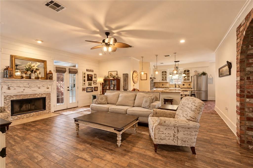 Photo 4 of Single family home for sale at 3301 Main St, La Place, LA 70068 | MLS# 2576159 | Listing updated on 2026-09-11