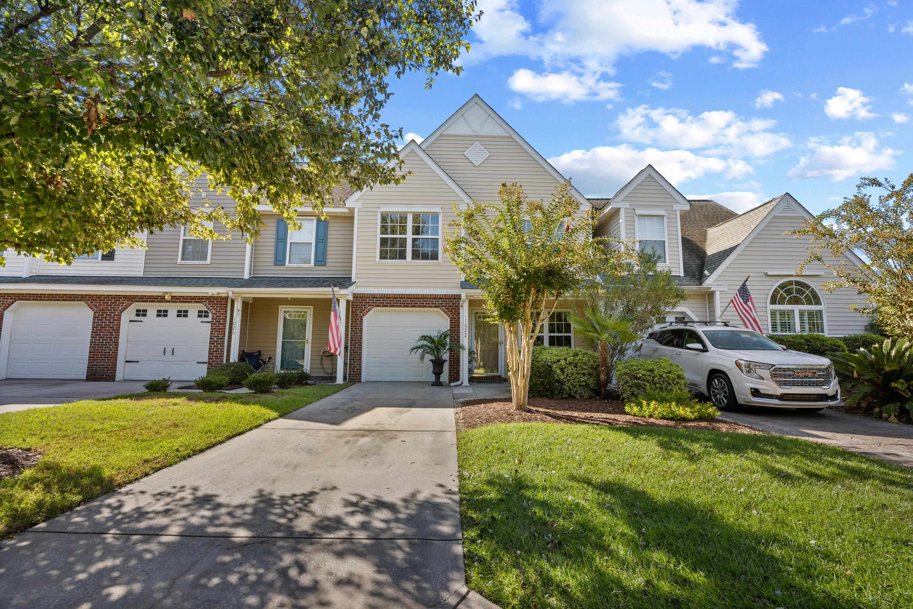 Photo 2 of Townhouse for sale at 1022 Williston Loop #1022, Murrells Inlet, SC 29576 | MLS# 2622465 | Listing updated on 2026-09-21