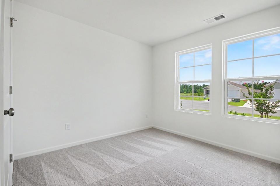 Photo 3 of Single family home for sale at 111 Cottonwood Pl, Tabor City, NC 28463 | MLS# 2622479 | Listing updated on 2026-10-07