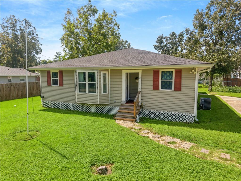 Photo 2 of Single family home for sale at 2116 Webster St, Mandeville, LA 70448 | MLS# 2576430 | Listing updated on 2026-09-11