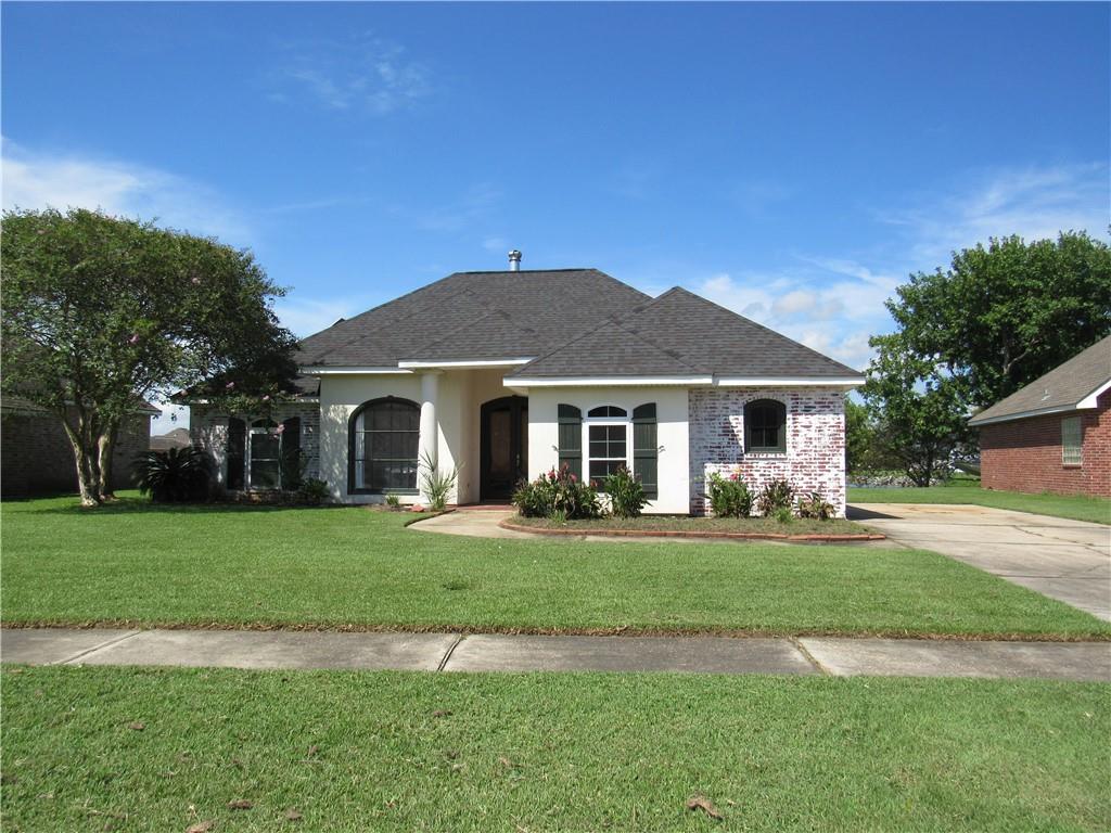 Photo 2 of Single family home for sale at 120 Oak Moss Dr, La Place, LA 70068 | MLS# 2576756 | Listing updated on 2026-09-11
