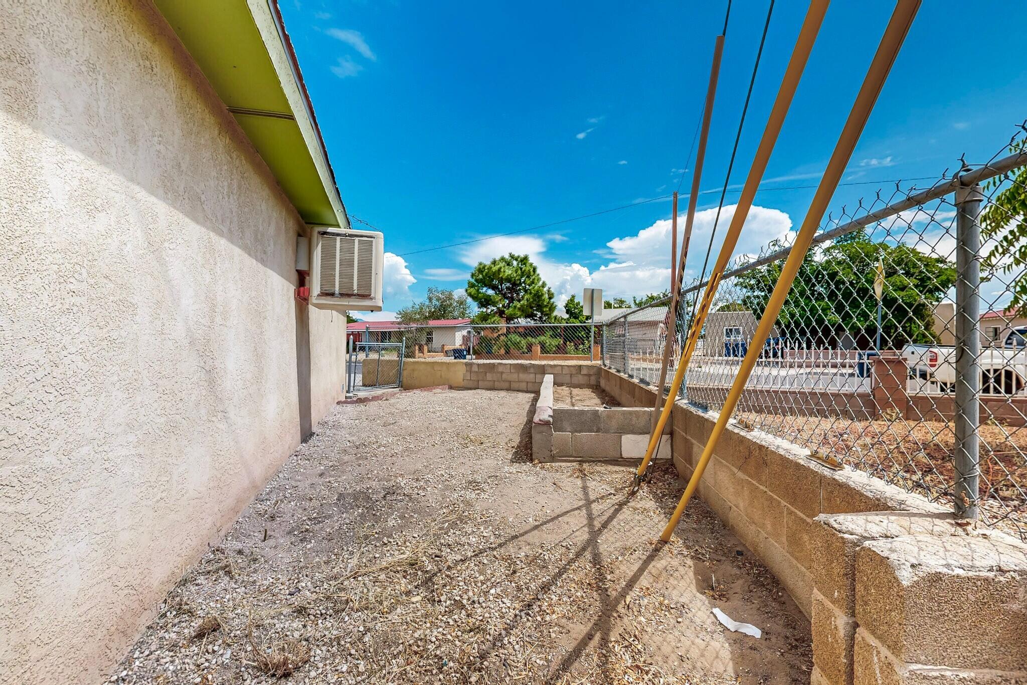 Photo 29 of Single family home for sale at 617 Loma Hermosa Dr Nw, Albuquerque, NM 87105 | MLS# 1110838 | Listing updated on 2026-09-13