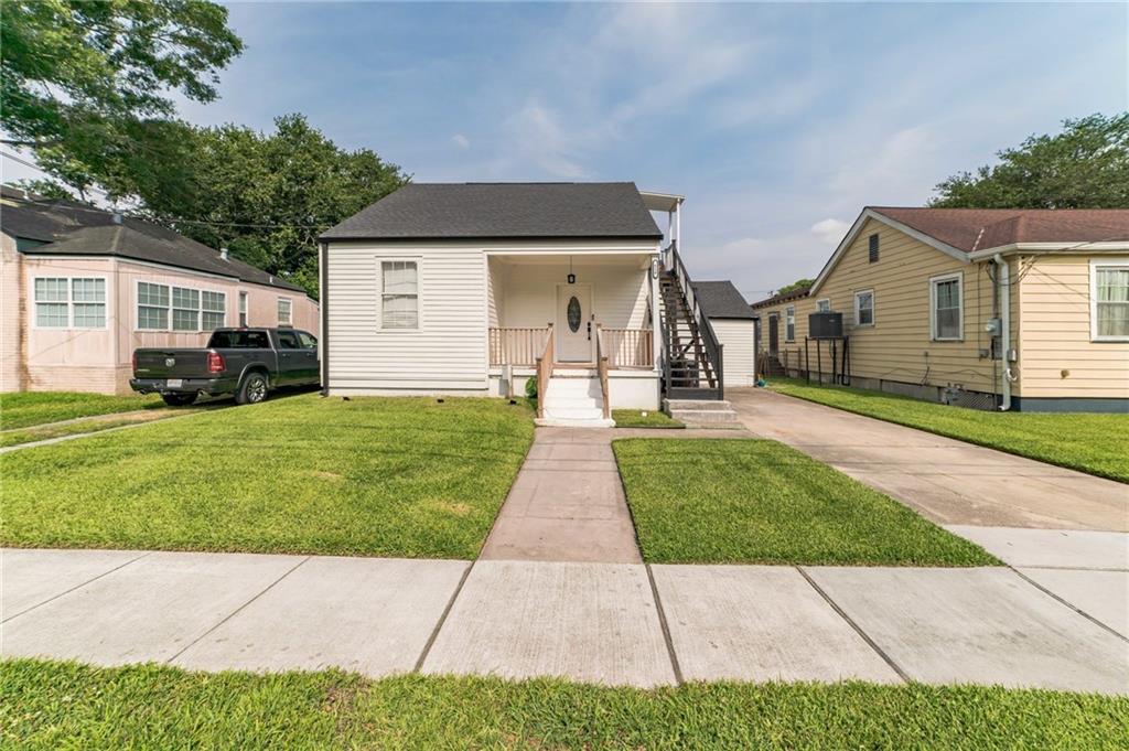 Photo 2 of Multi family home for sale at 616 Lebeau St, Arabi, LA 70032 | MLS# 2576833 | Listing updated on 2026-09-11