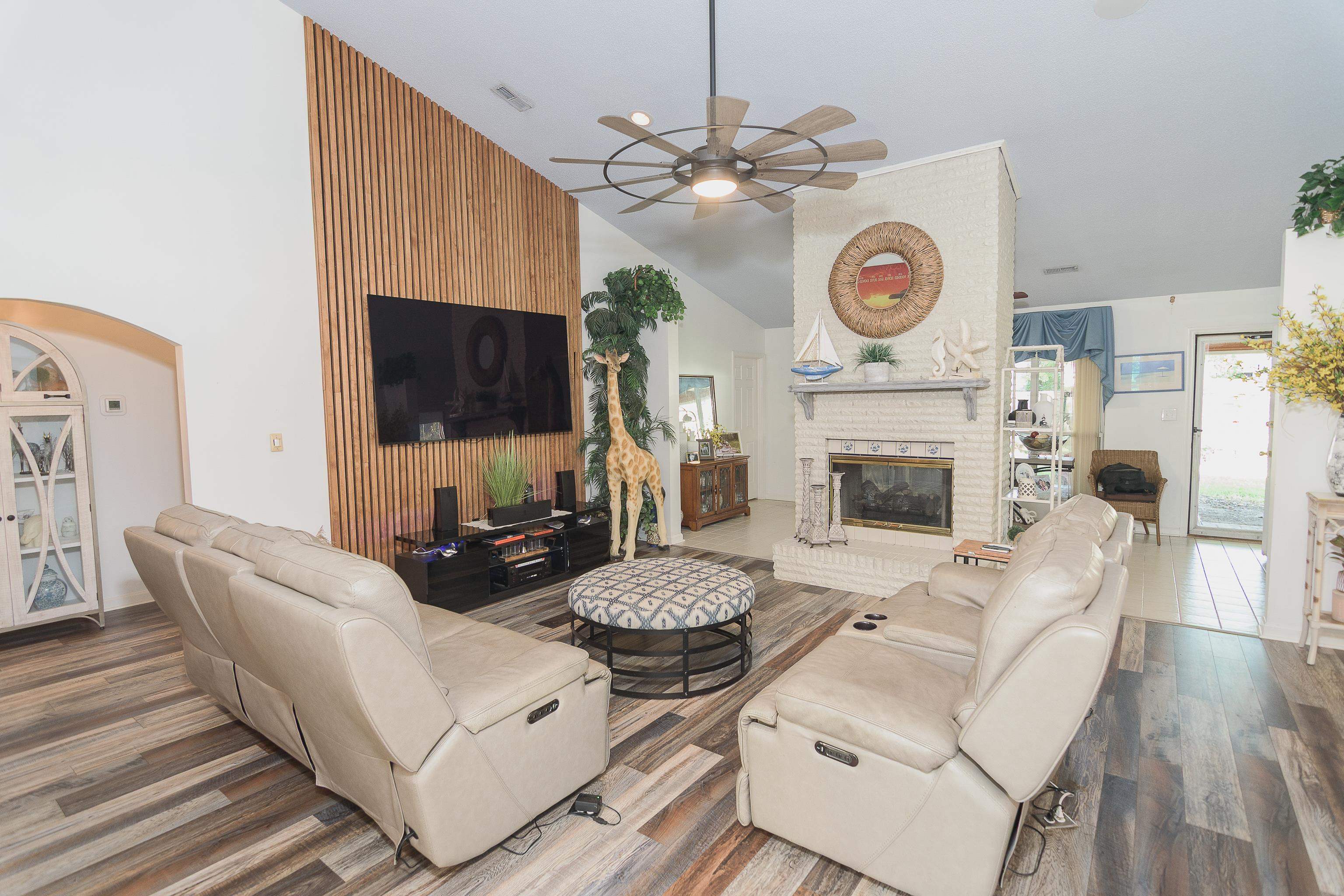 Photo 3 of Single family home for sale at 9754 Crane Dr, Myrtle Beach, SC 29572 | MLS# 2622566 | Listing updated on 2026-09-16