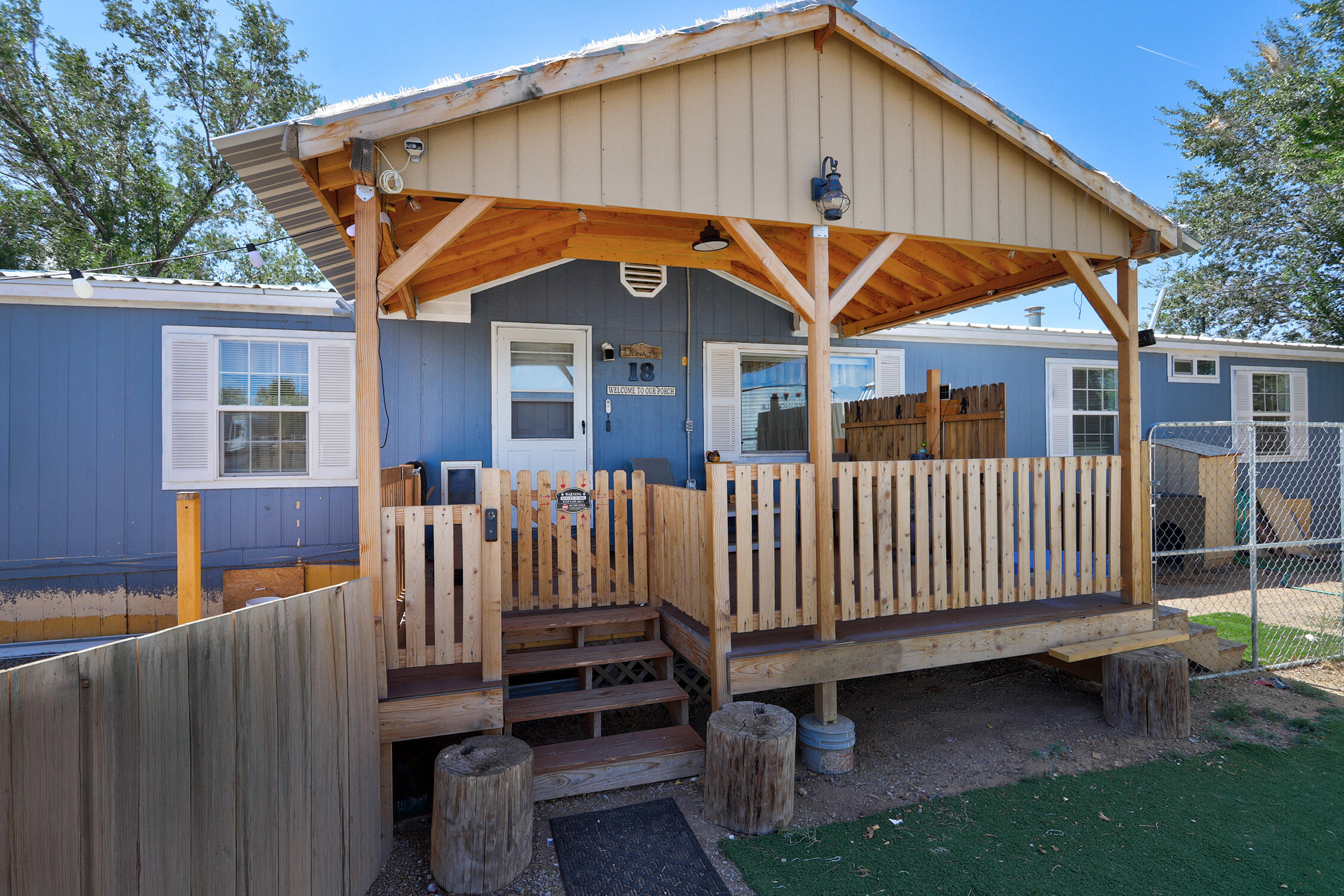 Photo 1 of Manufactured home for sale at 18 Brent Dr, Edgewood, NM 87015 | MLS# 1110901 | Listing updated on 2026-09-12