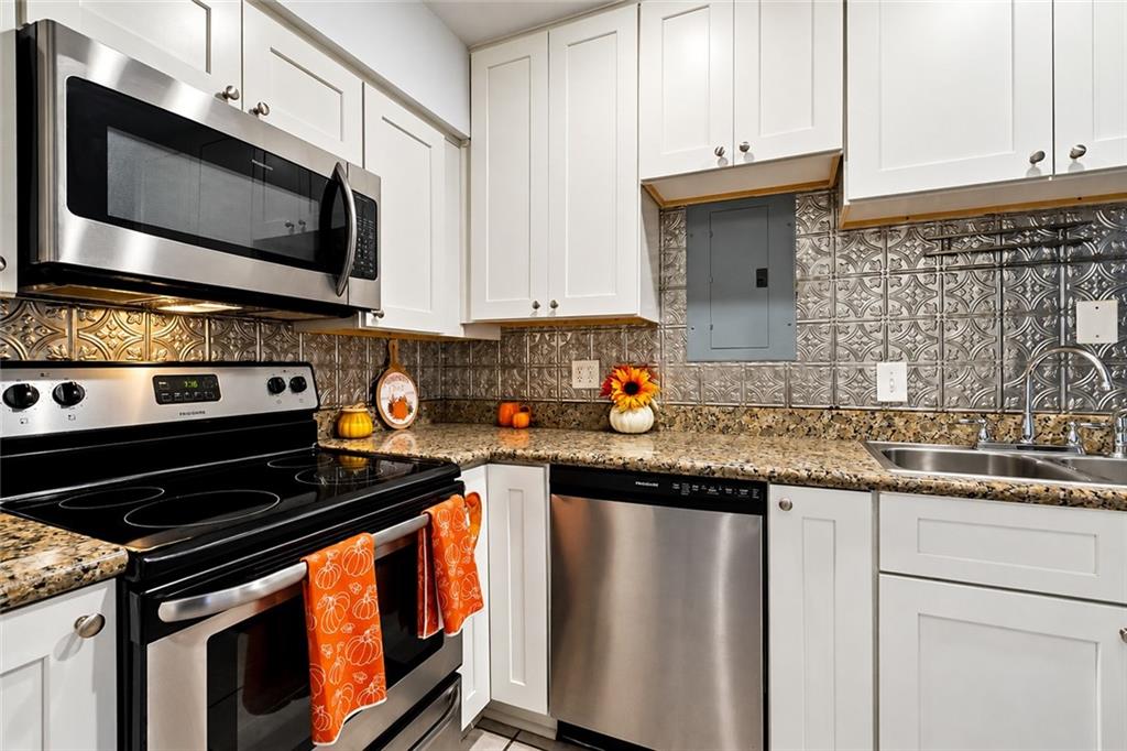 Photo 4 of Condo for sale at 4101 Hessmer Ave #205, Metairie, LA 70002 | MLS# 2576922 | Listing updated on 2026-09-13