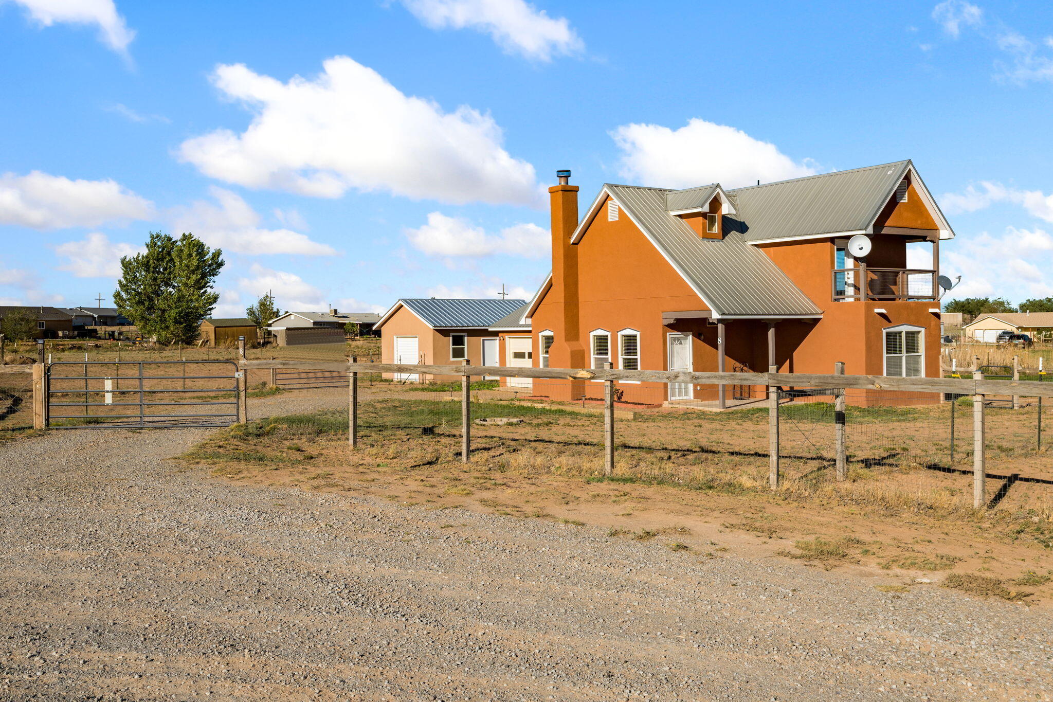 Photo 1 of Sale Pending at 8 Starlight Acres Dr, Edgewood, NM 87015 | MLS# 1110927 | Listing updated on 2026-09-18