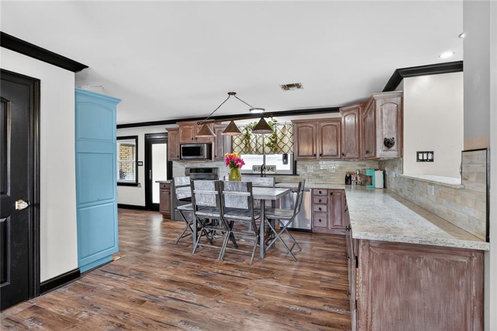 Photo 3 of Single family home for sale at 45 E Carmack Dr, Chalmette, LA 70043 | MLS# 2577035 | Listing updated on 2026-09-14