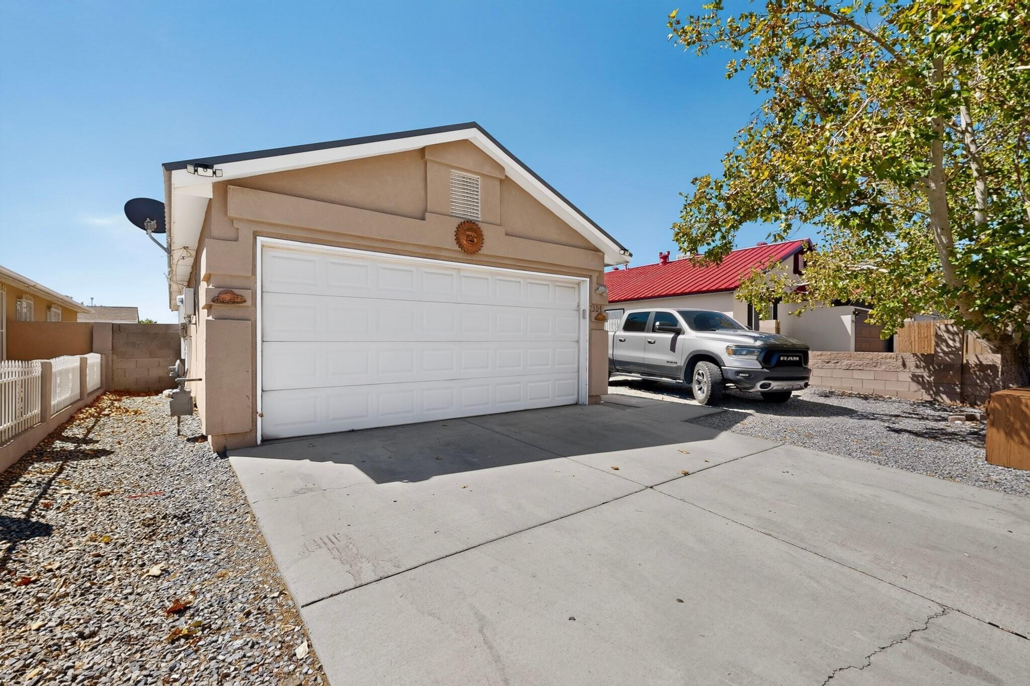Photo 4 of Townhouse for sale at 7304 Rainmaker Rd SW, Albuquerque, NM 87121 | MLS# 1110979 | Listing updated on 2026-09-15