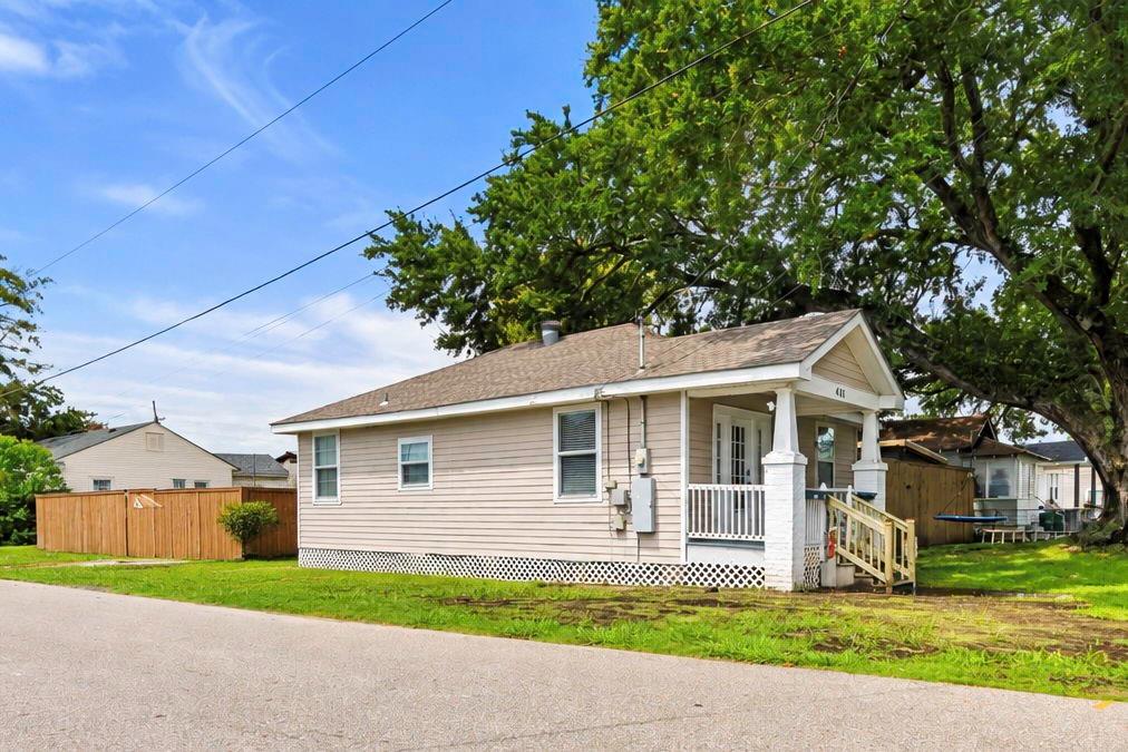 Photo 2 of Single family home for sale at 428 Ave G, Marrero, LA 70072 | MLS# 2577286 | Listing updated on 2026-09-16