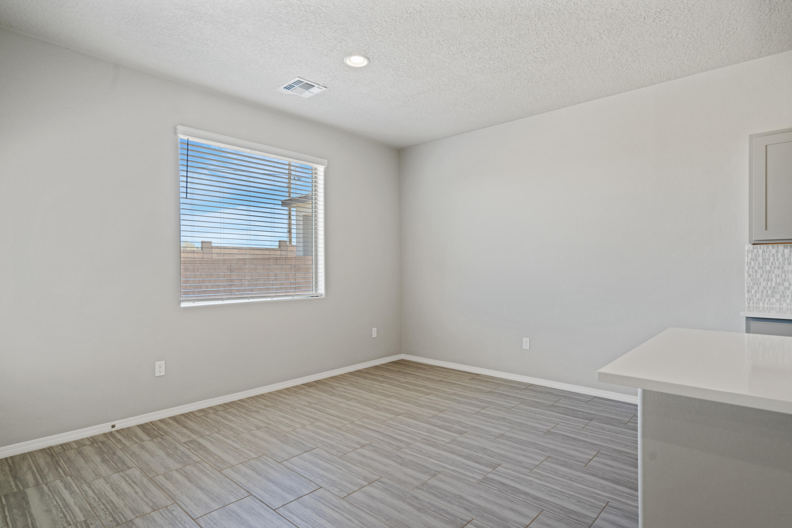 Photo 3 of Single family home for sale at 2424 Eglisfield Loop NE, Rio Rancho, NM 87144 | MLS# 1110998 | Listing updated on 2026-09-15