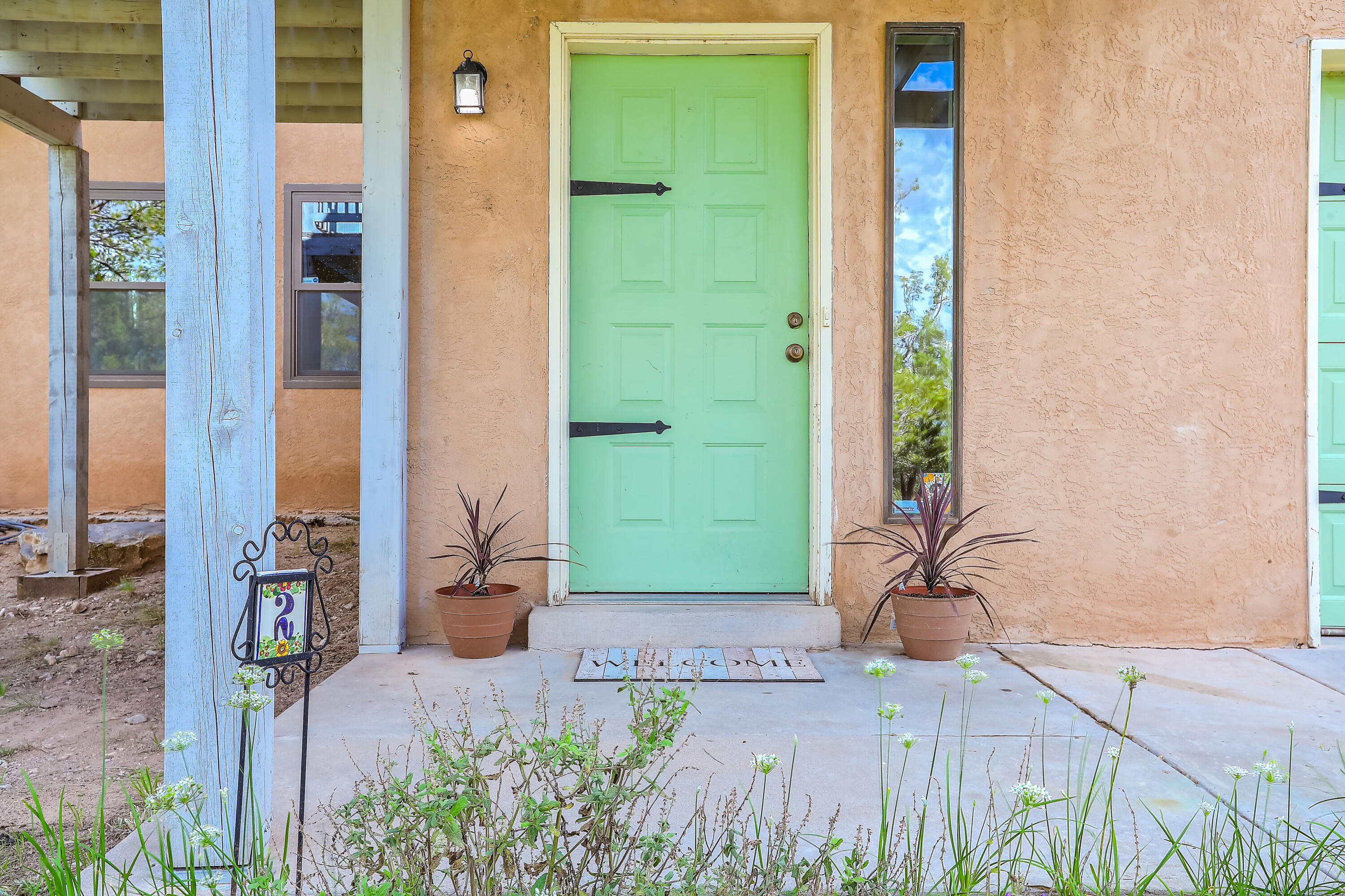 Photo 3 of Single family home for sale at 2 Tierra Linda, Edgewood, NM 87015 | MLS# 1111014 | Listing updated on 2026-09-15