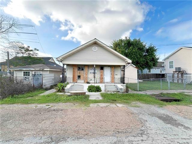 Photo 1 of Multi family home for sale at 2407 S Miro St, New Orleans, LA 70125 | MLS# 2577408 | Listing updated on 2026-10-14
