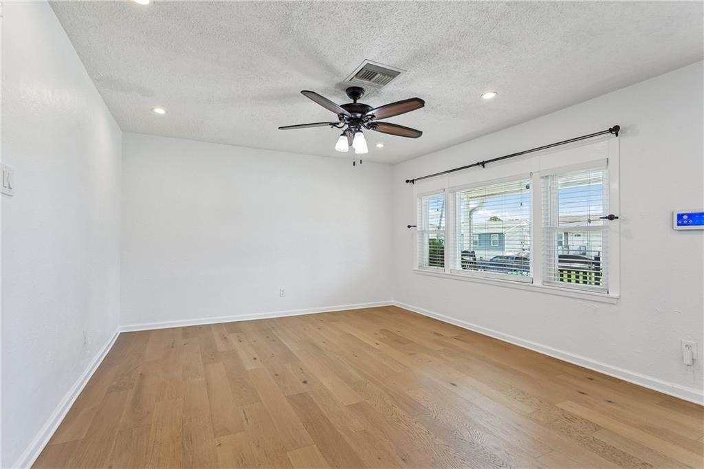 Photo 3 of Single family home for sale at 2100 Michigan Ave, Kenner, LA 70062 | MLS# 2571218 | Listing updated on 2026-09-20