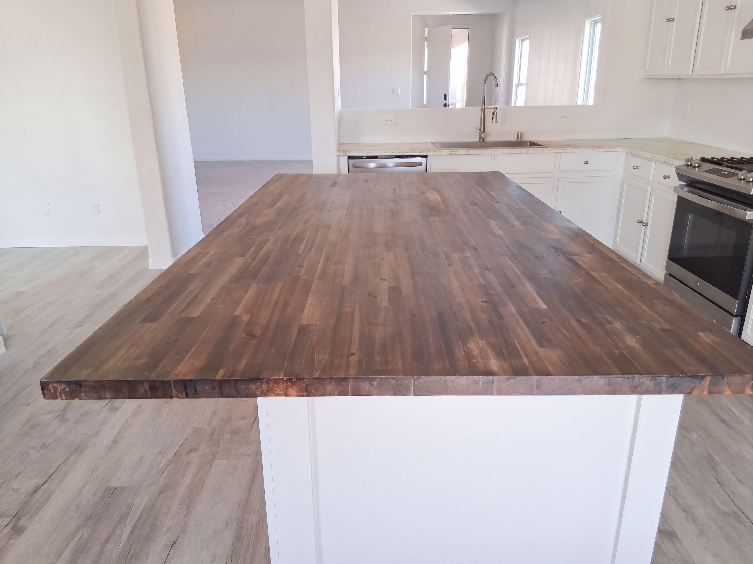 Photo 3 of Single family home for sale at 2900 Duerson Trl Sw, Albuquerque, NM 87121 | MLS# 1111045 | Listing updated on 2026-10-08