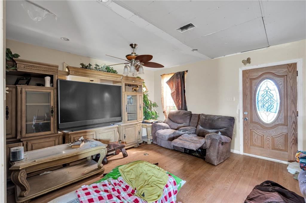 Photo 1 of Single family home for sale at 2115 Weyer St, Gretna, LA 70053 | MLS# 2577468 | Listing updated on 2026-09-16