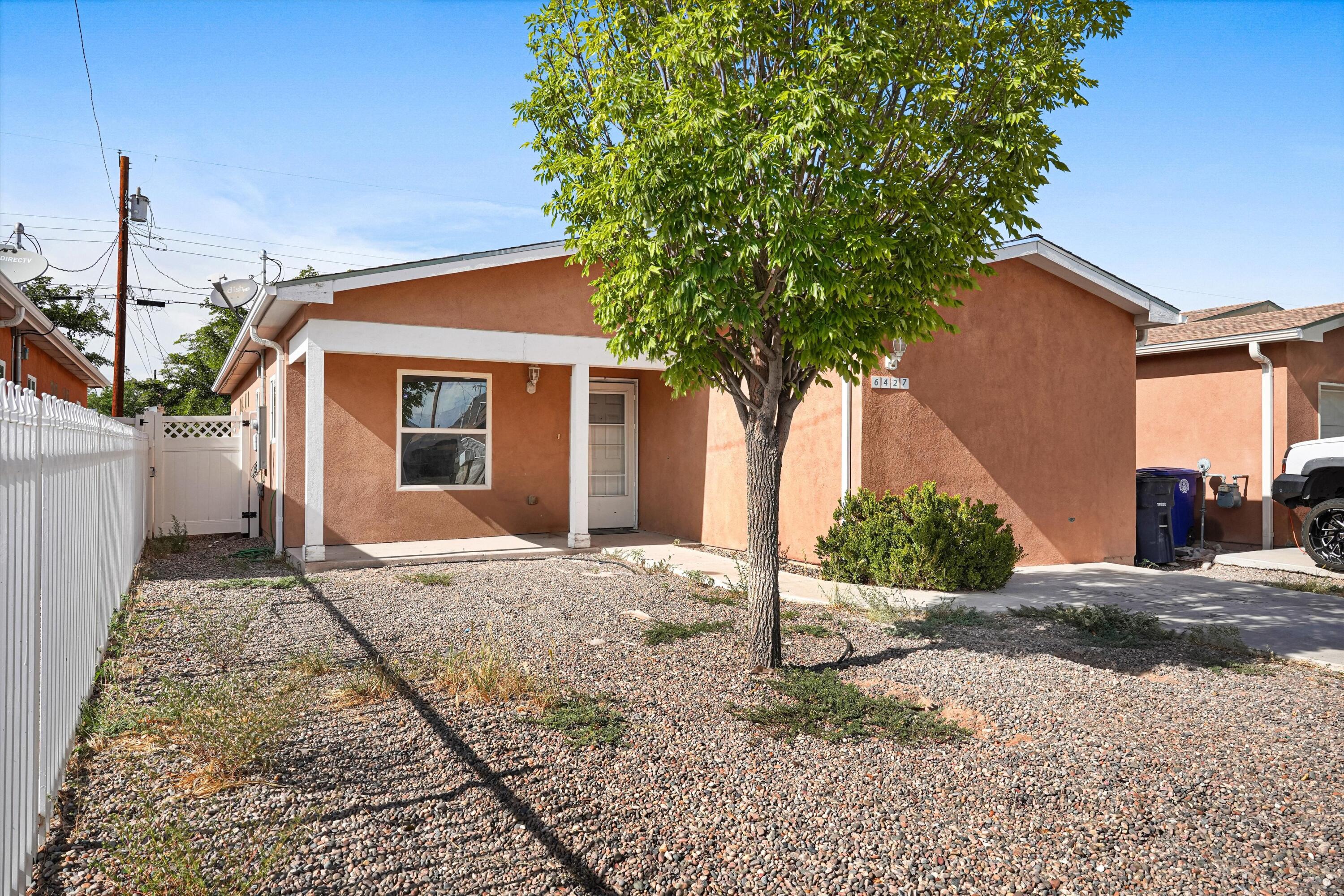 Photo 3 of Single family home for sale at 6427 Trujillo Rd Sw, Albuquerque, NM 87121 | MLS# 1111082 | Listing updated on 2026-09-18