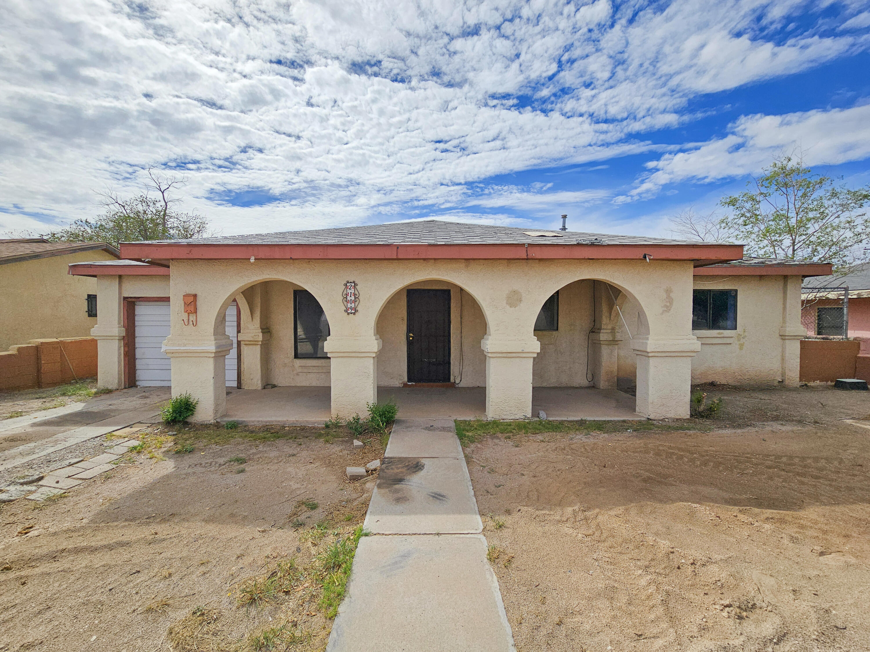 Photo 2 of Single family home for sale at 2109 Stanford Dr Se, Albuquerque, NM 87106 | MLS# 1111089 | Listing updated on 2026-09-18