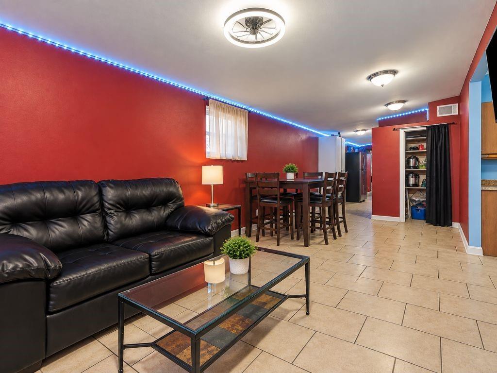 Photo 3 of Single family home for sale at 2142 Browning Ln, Terrytown, LA 70056 | MLS# 2577309 | Listing updated on 2026-09-18
