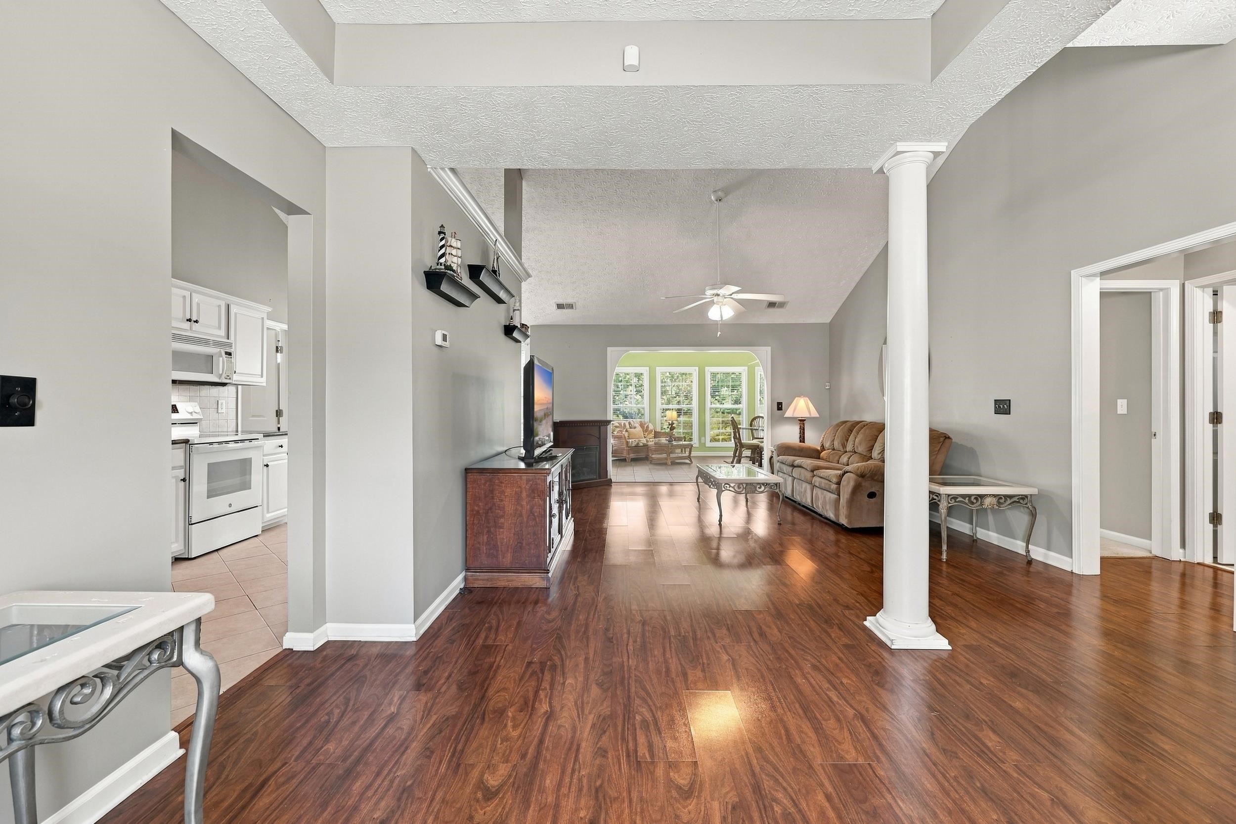 529 Oakmont Dr.