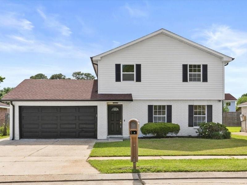 Single family home for sale at 2460 Paige Janette Dr, Harvey, LA 70058 | MLS# 2578008