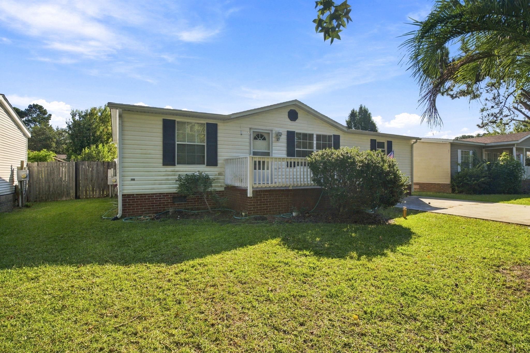 Photo 3 of Manufactured home for sale at 3252 Lyndon Dr, Little River, SC 29566 | MLS# 2623244 | Listing updated on 2026-09-20