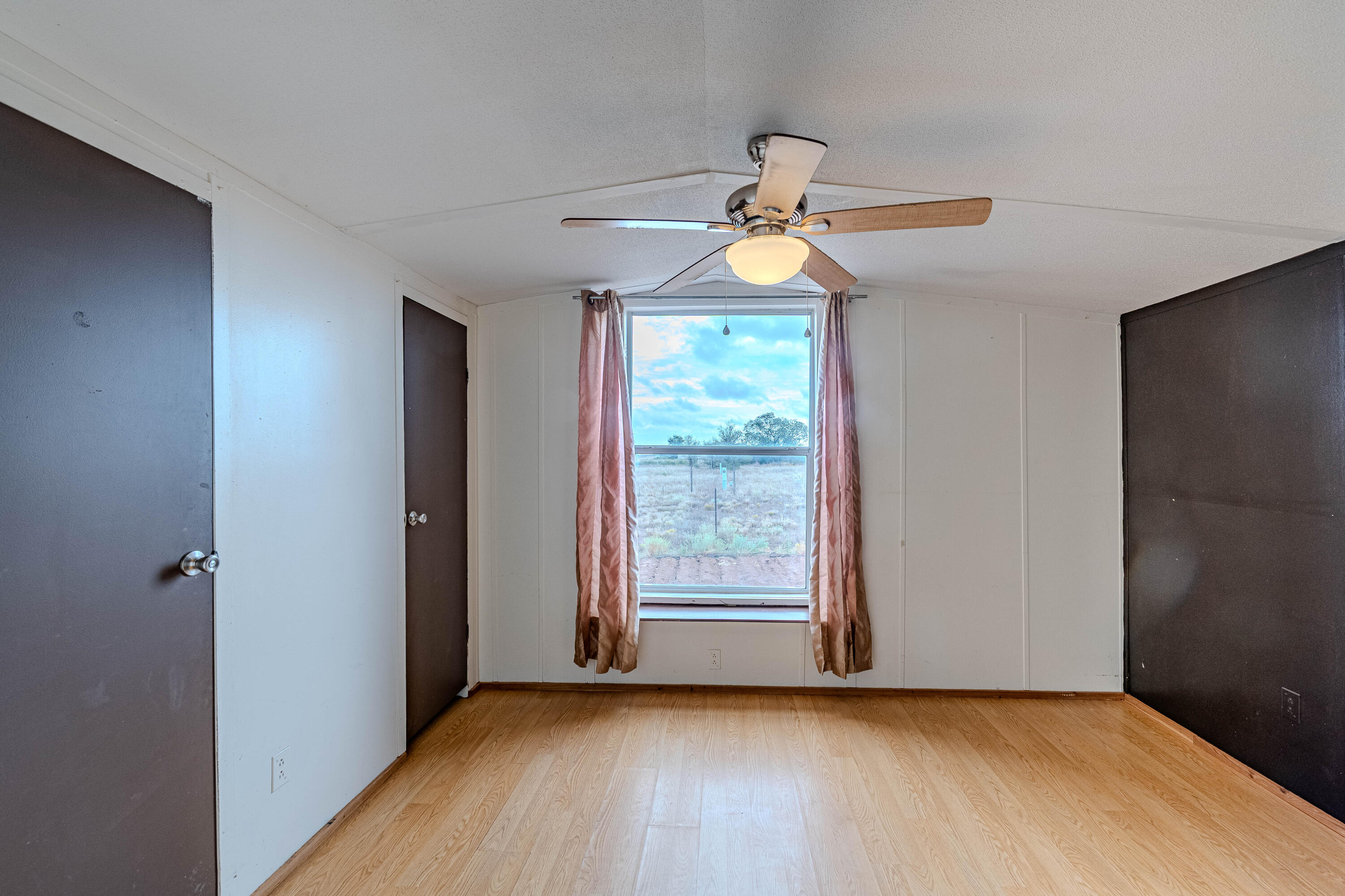 Photo 4 of Manufactured home for sale at 60 Sandia St, Moriarty, NM 87035 | MLS# 1111344 | Listing updated on 2026-09-22