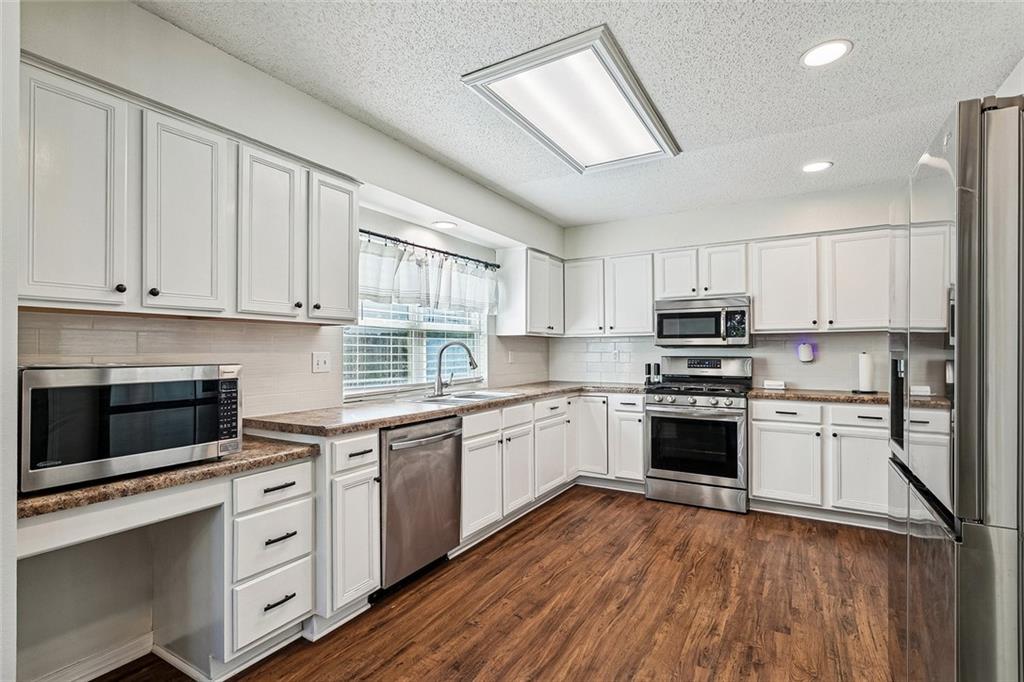 Photo 4 of Single family home for sale at 3012 E Meadow Lake Dr, Slidell, LA 70461 | MLS# 2577666 | Listing updated on 2026-09-22