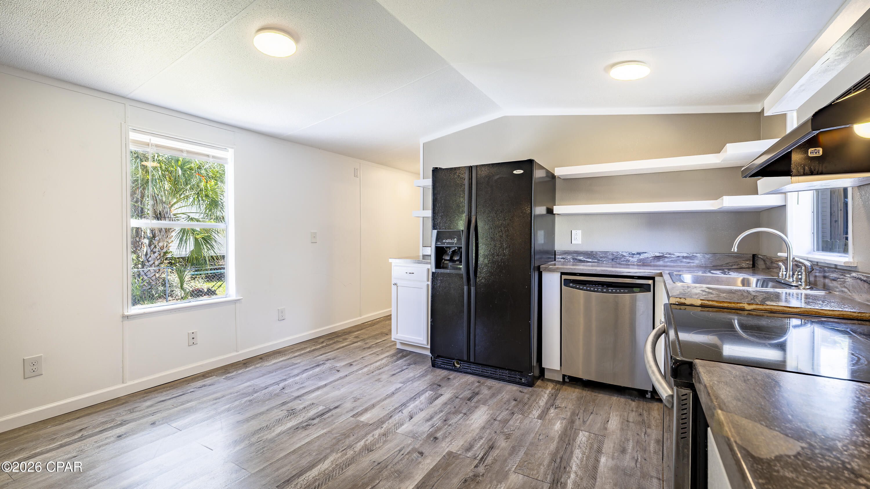 6421 Big Daddy Drive, Panama City Beach, FL 32407 thumbnail, photo 13 of 41