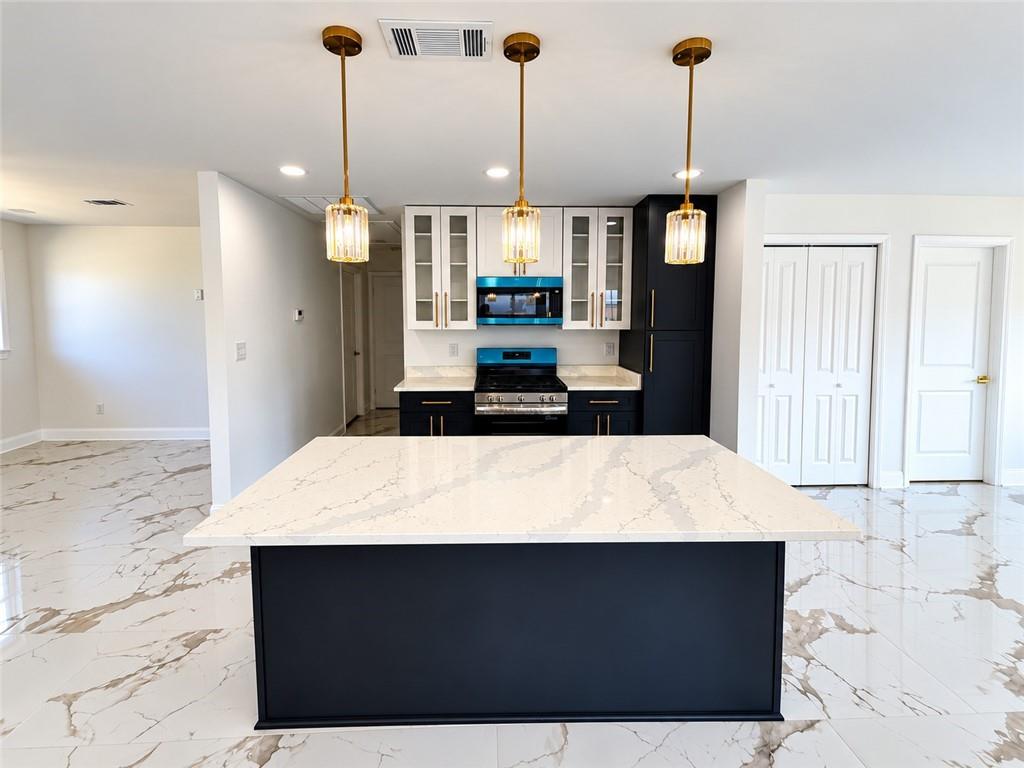 Photo 2 of Single family home for sale at 5439 Seminary Pl, New Orleans, LA 70126 | MLS# 2578594 | Listing updated on 2026-09-25