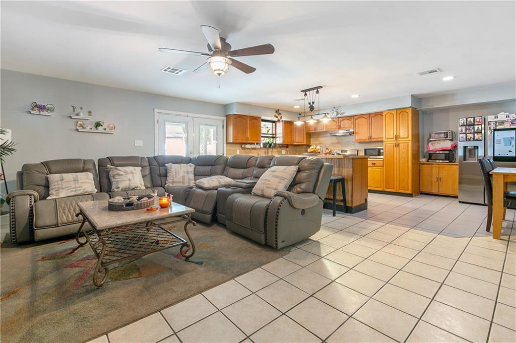 Photo 3 of Single family home for sale at 505 Fielding Ave, Terrytown, LA 70056 | MLS# 2578308 | Listing updated on 2026-09-24