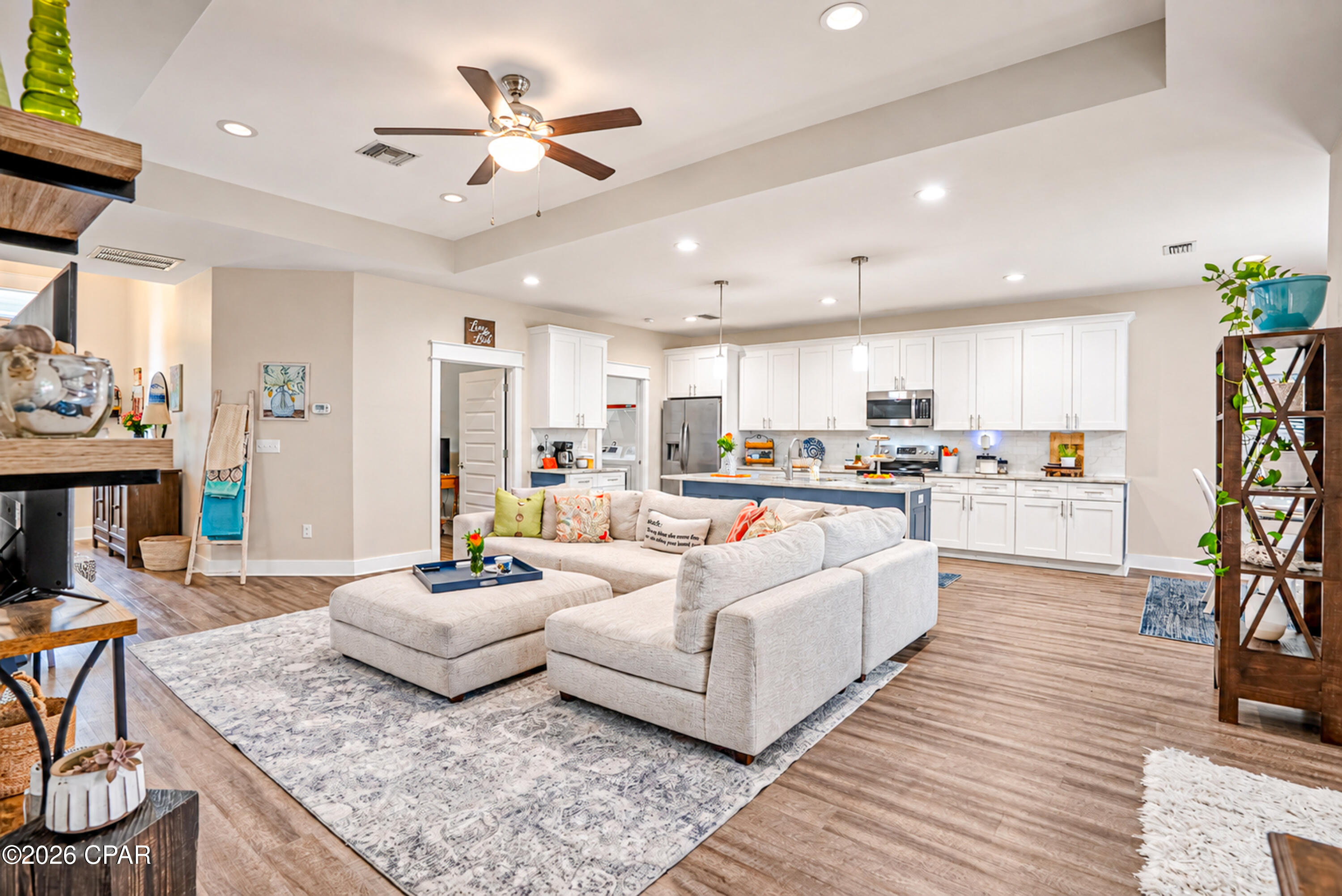 6111 Hilltop Avenue, Panama City Beach, FL 32408 thumbnail, photo 6 of 62