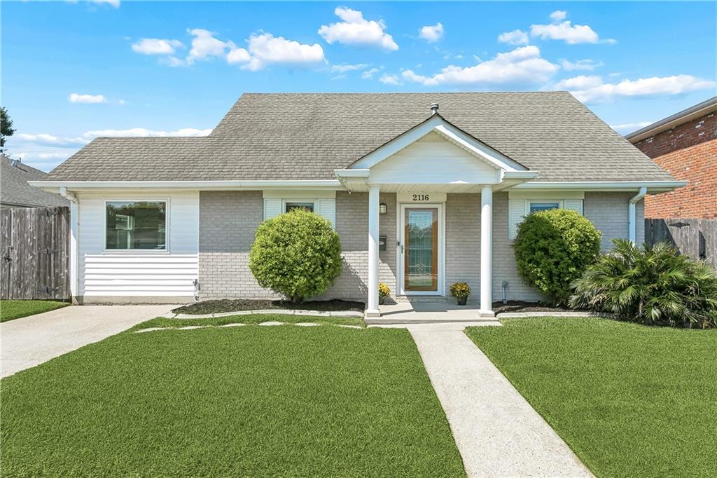 Photo 1 of Single family home for sale at 2116 Belmont Pl, Metairie, LA 70001 | MLS# 2578548 | Listing updated on 2026-09-26