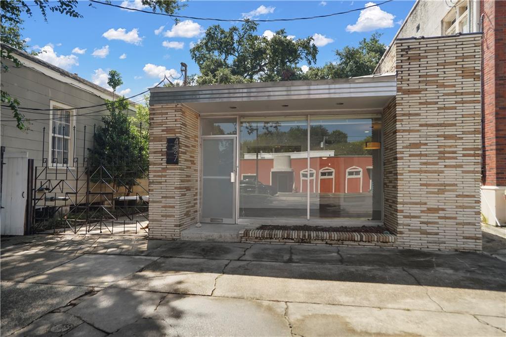 Photo 1 of Single family home for sale at 427 Opelousas Ave, New Orleans, LA 70114 | MLS# 2578579 | Listing updated on 2026-10-04