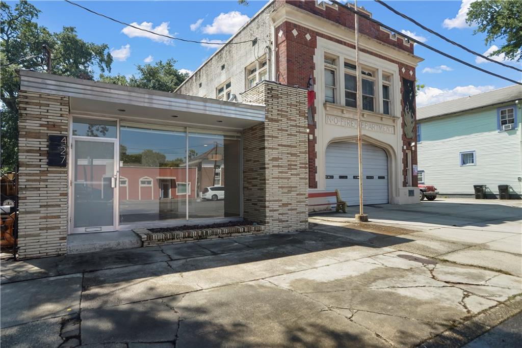 Photo 2 of Single family home for sale at 427 Opelousas Ave, New Orleans, LA 70114 | MLS# 2578579 | Listing updated on 2026-09-25
