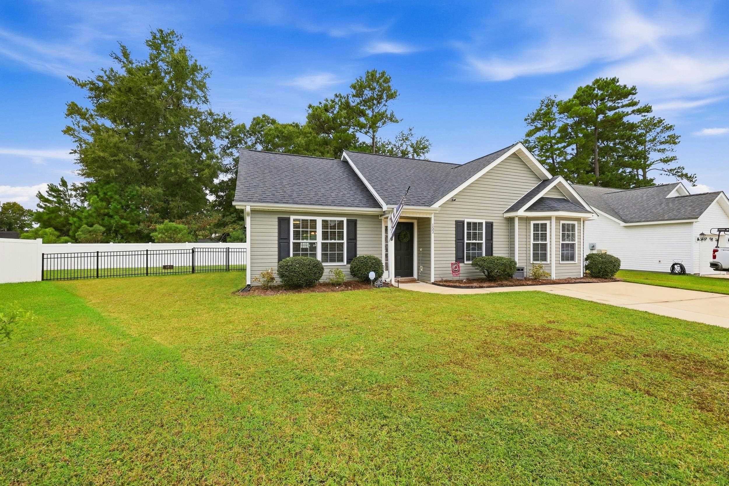 Photo 3 of Single family home for sale at 152 Maggie Way, Myrtle Beach, SC 29588 | MLS# 2623666 | Listing updated on 2026-10-07