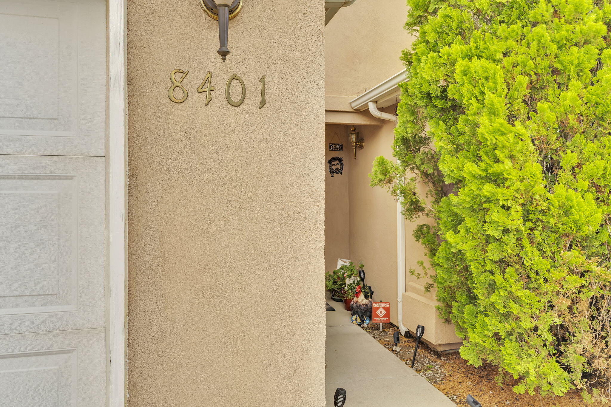 Photo 2 of Single family home for sale at 8401 S Spring Sage Rd SW, Albuquerque, NM 87121 | MLS# 1111525 | Listing updated on 2026-09-25