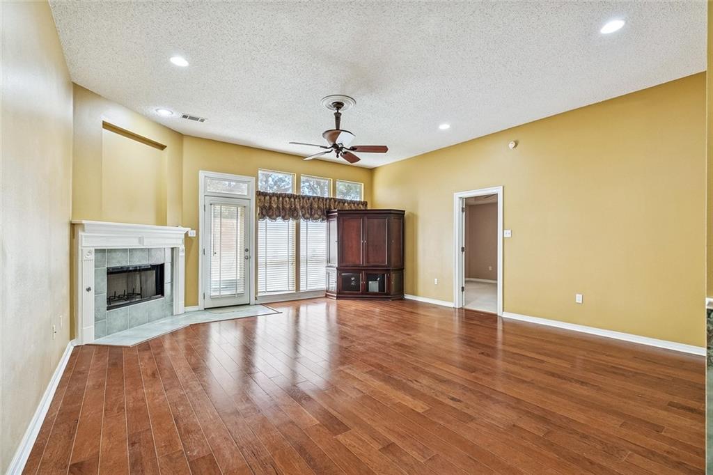 Photo 3 of Single family home for sale at 1011 Sullivan Pl, Pearl River, LA 70452 | MLS# 2578082 | Listing updated on 2026-09-26