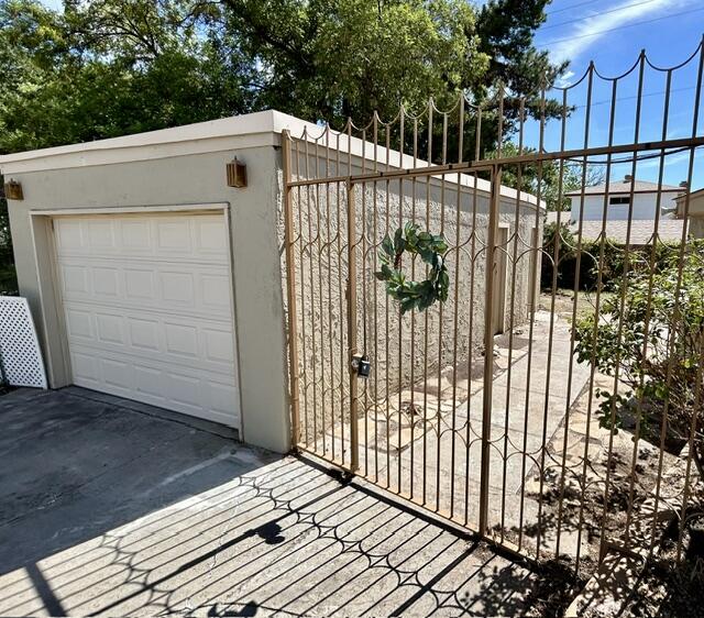 Photo 3 of Single family home for sale at 3800 Denise Ct NE, Albuquerque, NM 87111 | MLS# 1111598 | Listing updated on 2026-09-29
