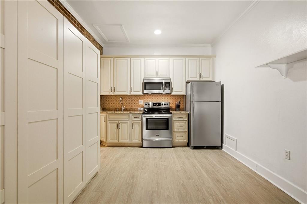 Photo 3 of Condo for sale at 921 Chartres St #5, New Orleans, LA 70116 | MLS# 2578358 | Listing updated on 2026-09-28