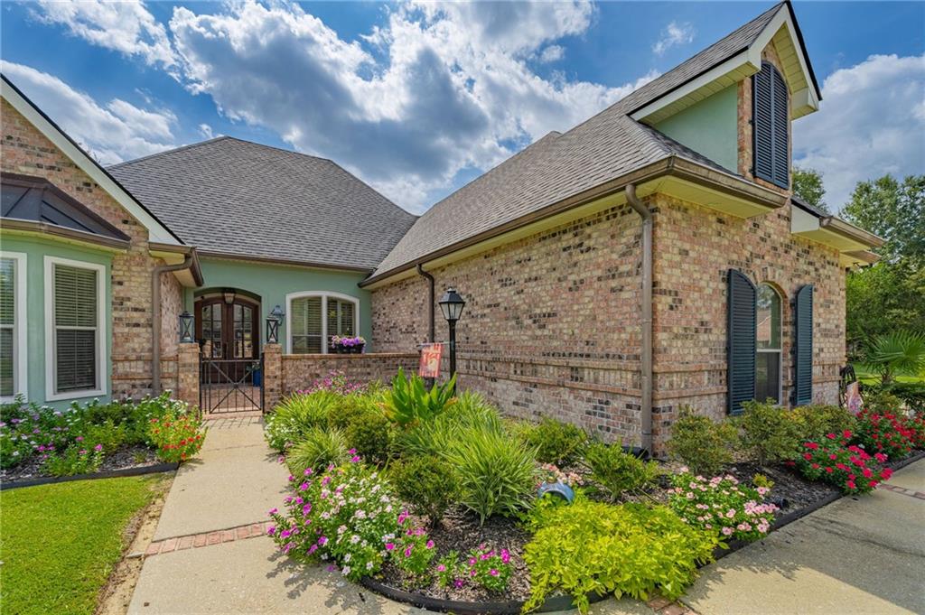 Photo 3 of Single family home for sale at 363 Lake Orleans Blvd, Ponchatoula, LA 70454 | MLS# 2578772 | Listing updated on 2026-09-29