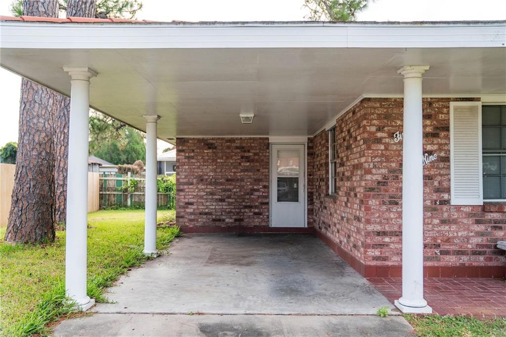 Photo 3 of Single family home for sale at 569 Avenue E, Westwego, LA 70094 | MLS# 2579250 | Listing updated on 2026-09-29
