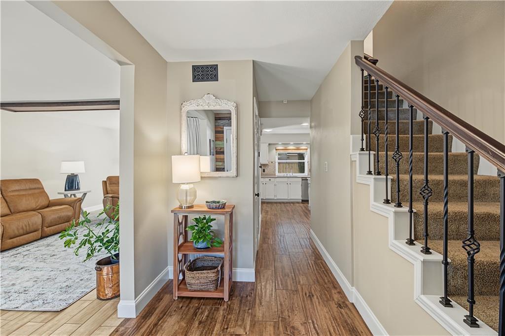 Photo 3 of Single family home for sale at 102 St John Cir, Covington, LA 70433 | MLS# 2579438 | Listing updated on 2026-10-03