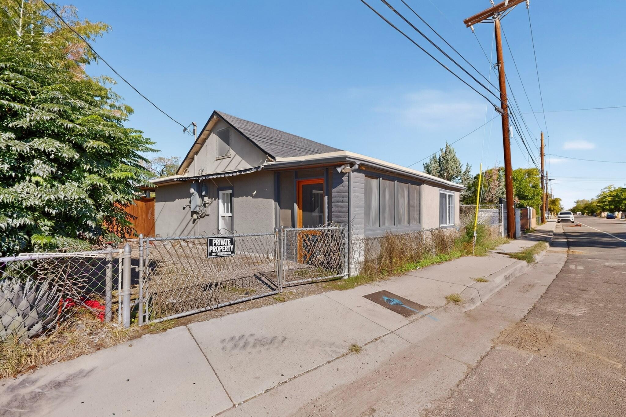 Photo 4 of Single family home for sale at 2327 William St SE, Albuquerque, NM 87102 | MLS# 1111726 | Listing updated on 2026-10-02